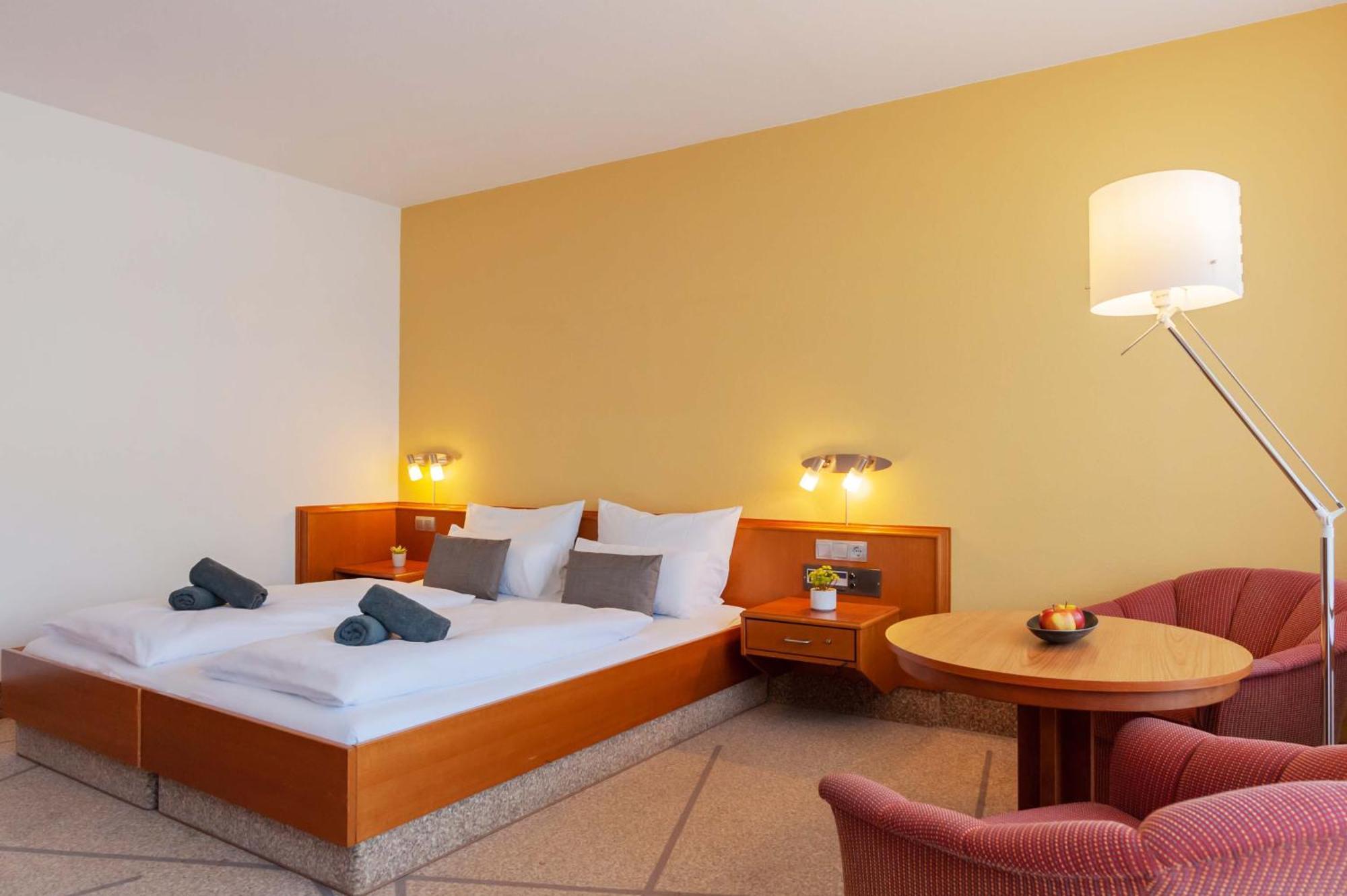 Hotel Frankenland บาดคิสซินเงิน ภายนอก รูปภาพ