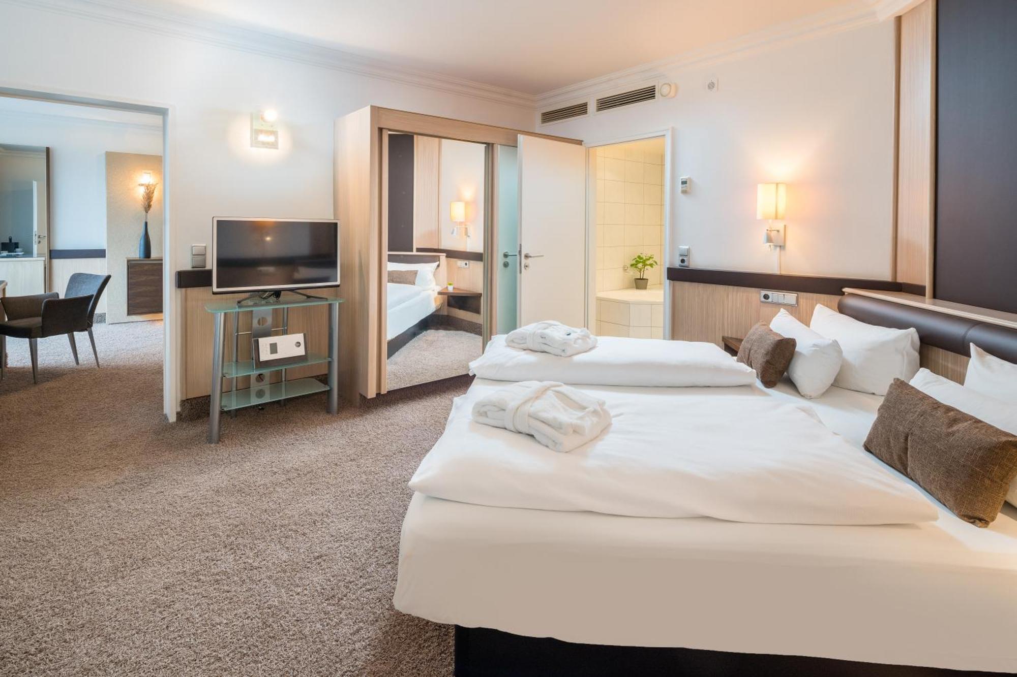 Hotel Frankenland บาดคิสซินเงิน ภายนอก รูปภาพ